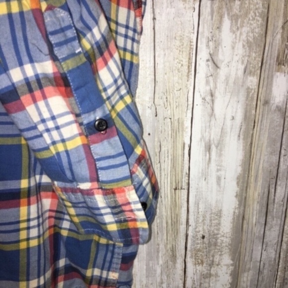American Eagle Classic Fit Plaid Button Down - Picture 4 of 6